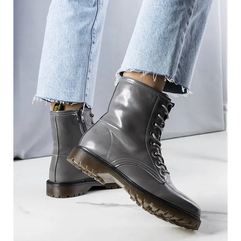 BM Boots cuir verni gris Rhys