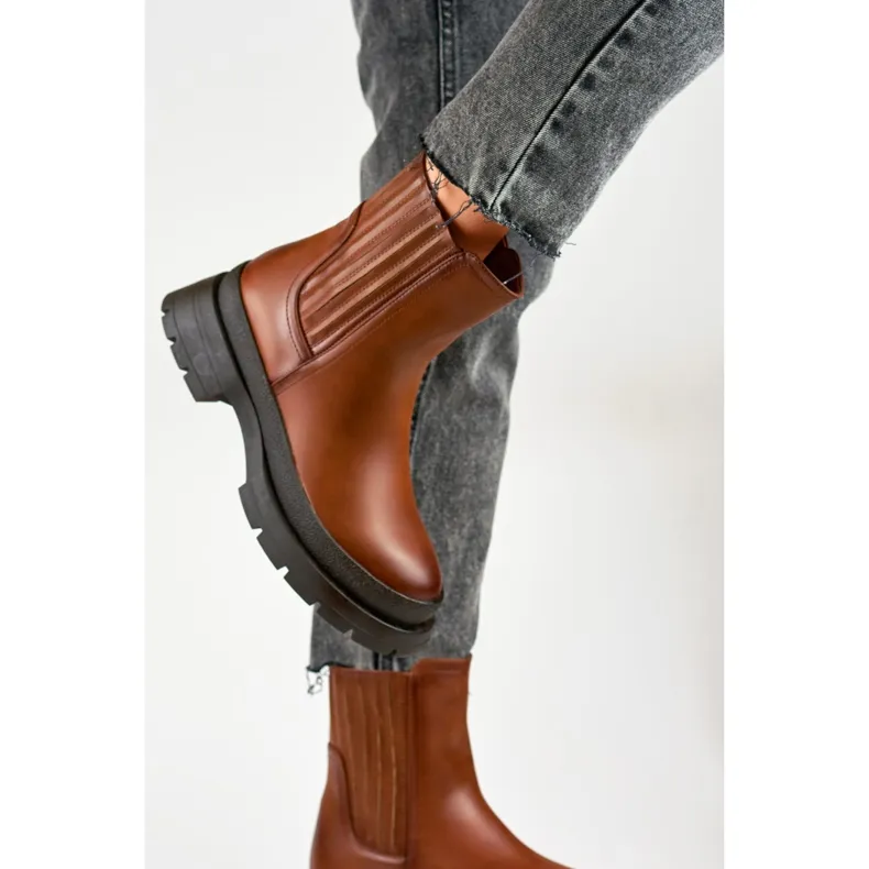 Bottines marron en éco-cuir à semelle épaisse brun