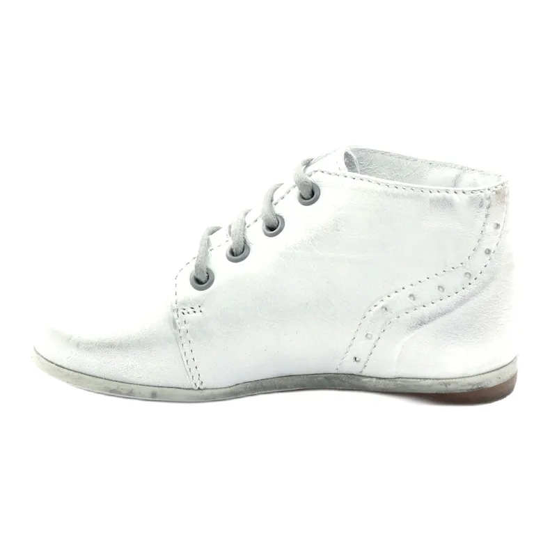 Chaussures en cuir, nouées Hugotti argent