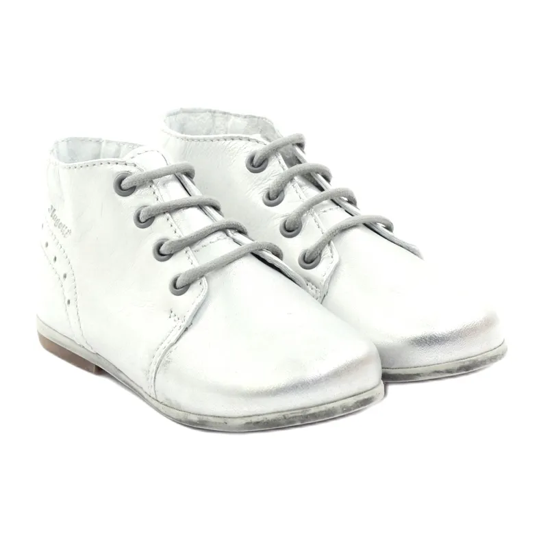 Chaussures en cuir, nouées Hugotti argent