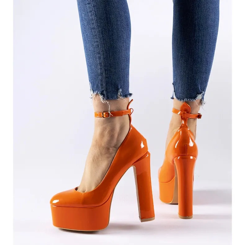 Escarpins Colle en cuir verni orange