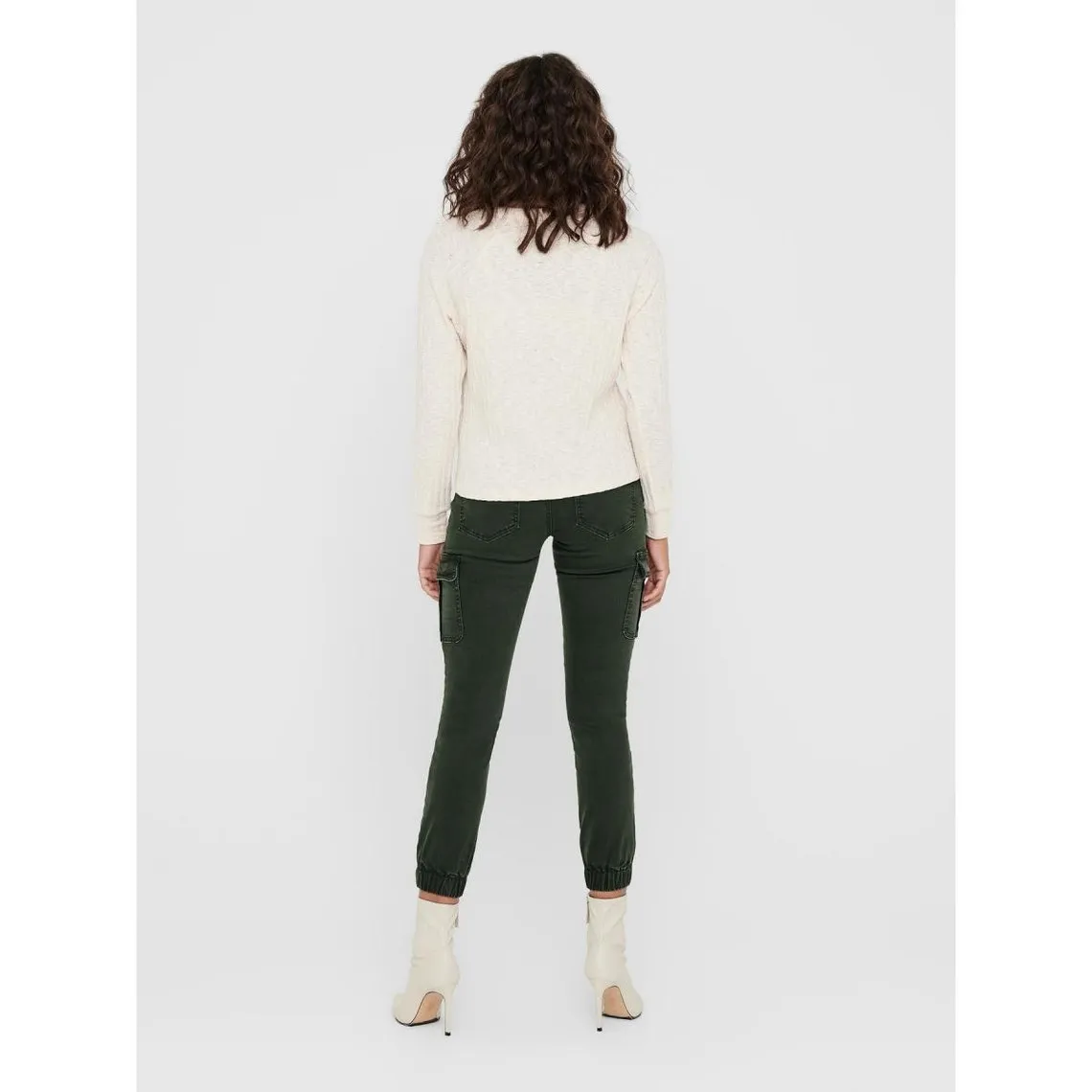 Pantalon cargo Détails cargo vert en coton Lina | 3 Suisses