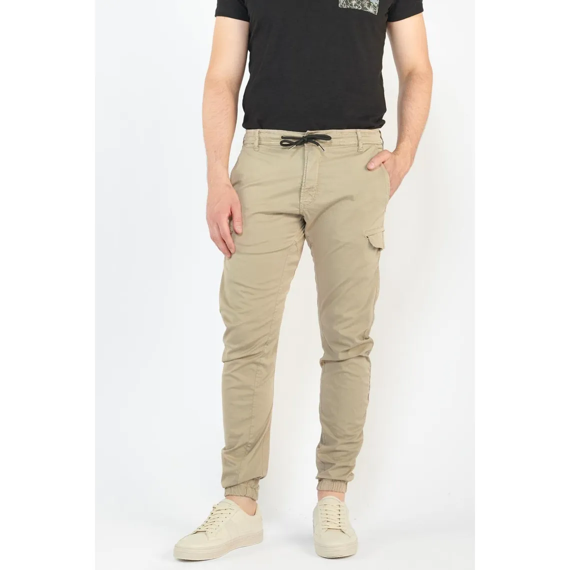 Pantalon cargo Vedje beige sable blanc en coton | 3 Suisses