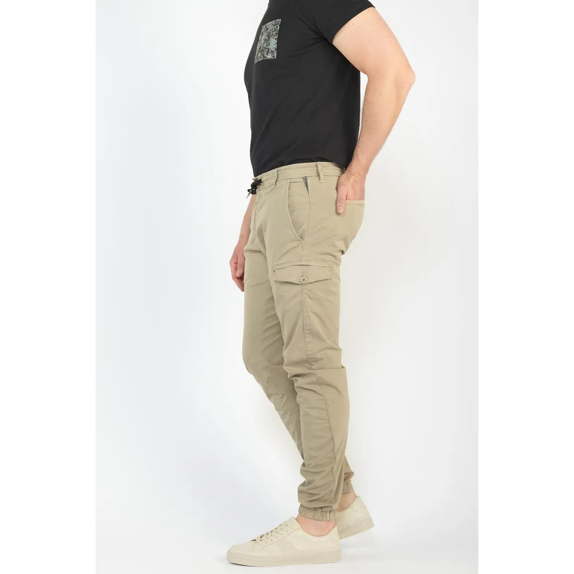 Pantalon cargo Vedje beige sable blanc en coton | 3 Suisses