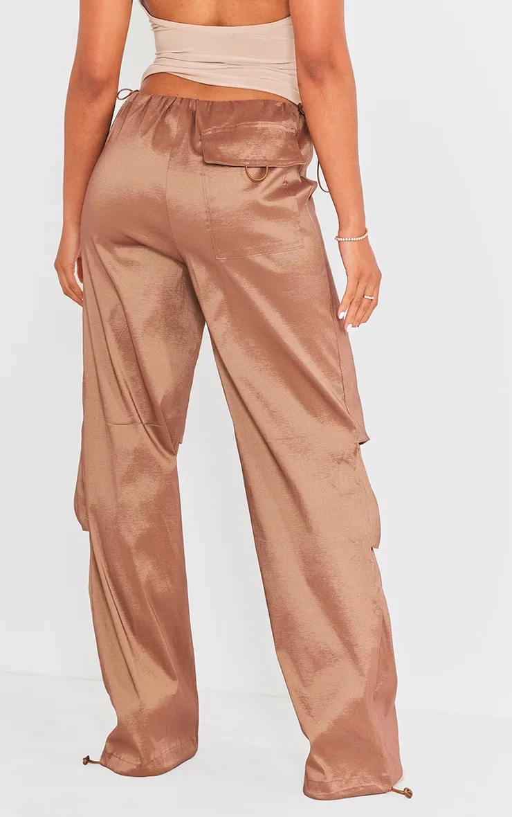 Pantalon cargo à pinces en taffetas bronze métallisé