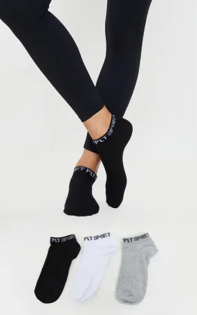 PRETTYLITTLETHING Lot de 3 paires de chaussettes de sport noires et blanches