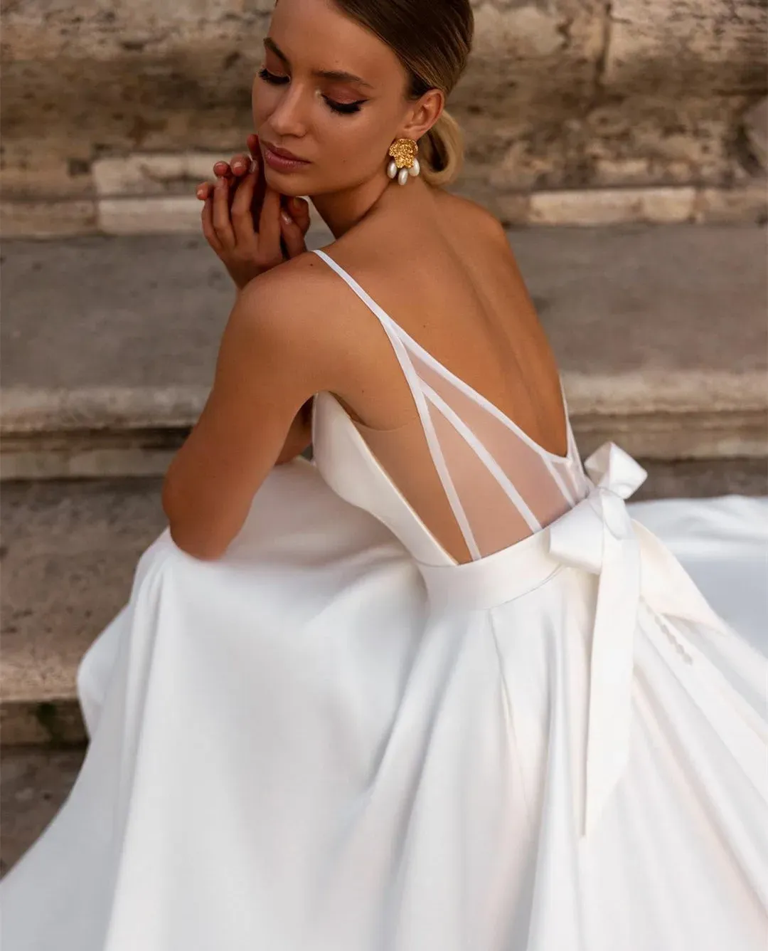 Robe De Mariée Longue En Satin, Élégante, Col En V, Grande Taille, Sans Manches, Avec Nœud, Ligne A, Traîne De Balayage, Robes D