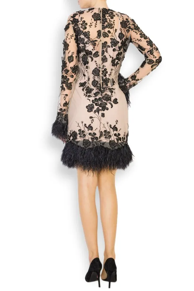 Style Up Robe brodée en tulle et crêpe ornée de plumes Louisa