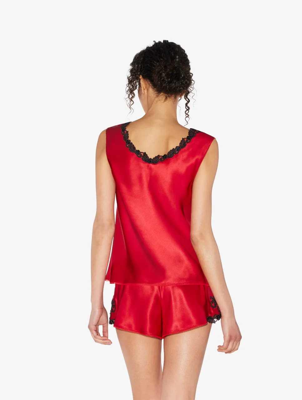 Top en satin de soie rouge avec broderie en guipure «frastaglio»