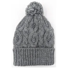 Tuque en tricot câble avec pompon